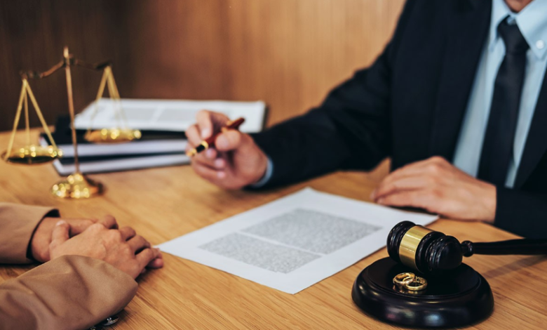 How a Divorce Lawyer Can Protect Your Rights During Separation